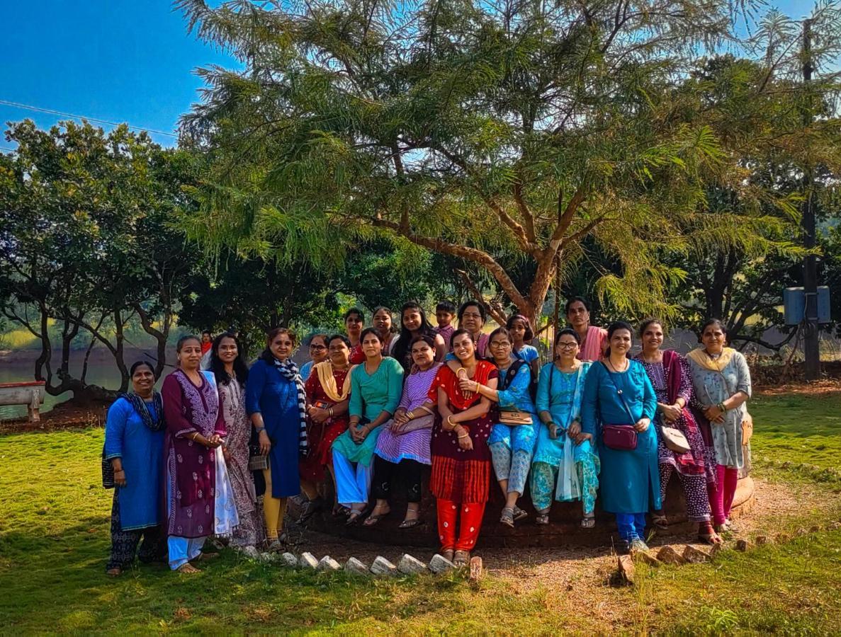 Chalobahills Farmstay Resort Ajra Buitenkant foto