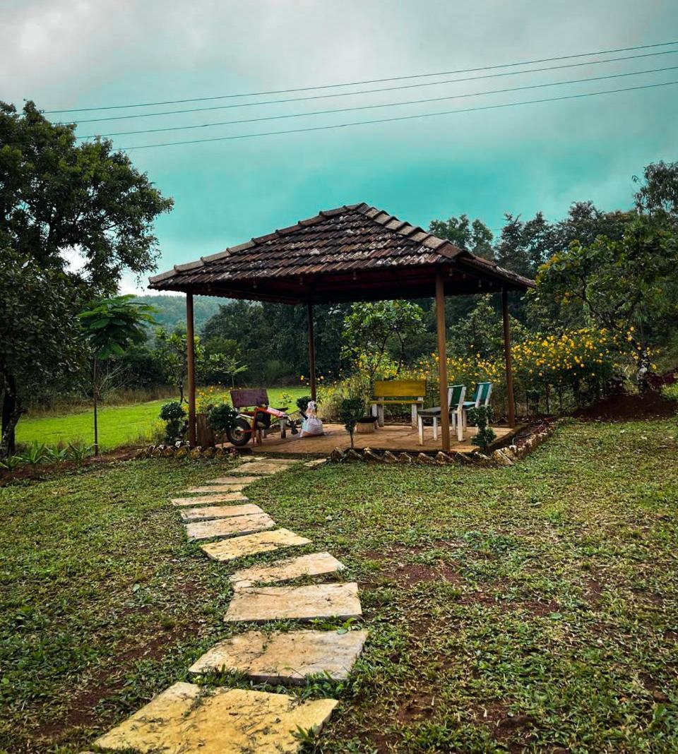 Chalobahills Farmstay Resort Ajra Buitenkant foto